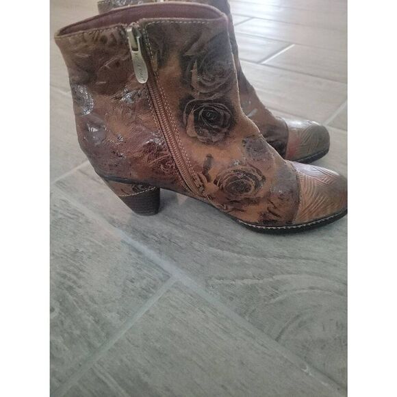 L'Artiste by Spring Step Floral Ankle Boots Waterlily Brown Zipper Leather Size - Picture 3 of 9